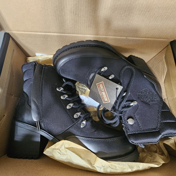 Harley-Davidson Women's Black Ankle Boots - Picture 5 of 7